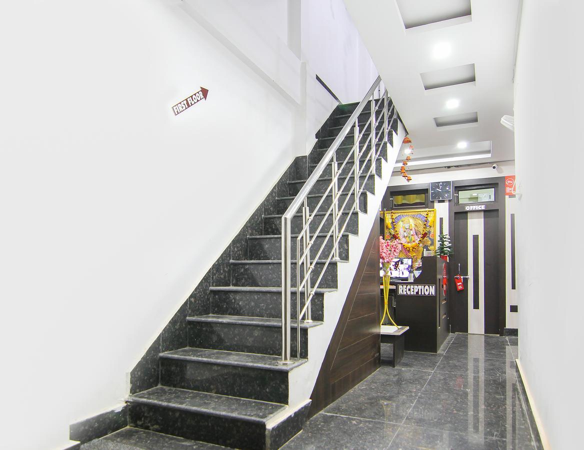 Oyo 12446 Shree Sai Guest House Prayagraj Bagian luar foto