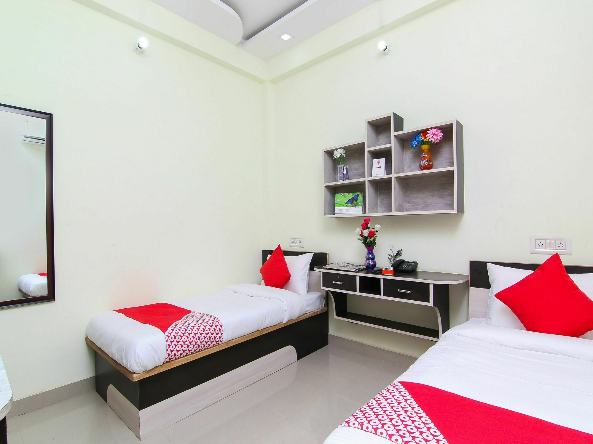 Oyo 12446 Shree Sai Guest House Prayagraj Bagian luar foto